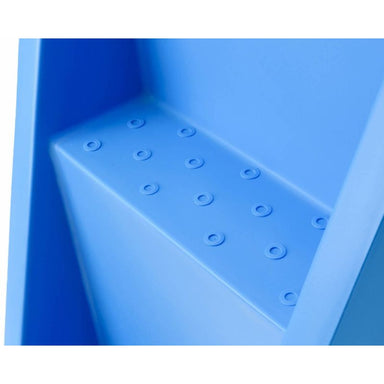 Pride On The Line Recovery Ice Bath Compact Closer Look of the Stair