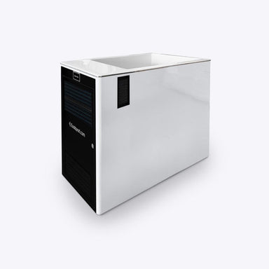 iCoolSportMiPodEliteFibreglassHotTubwithWhiteTubandWhiteExteriorFrontRightSideView