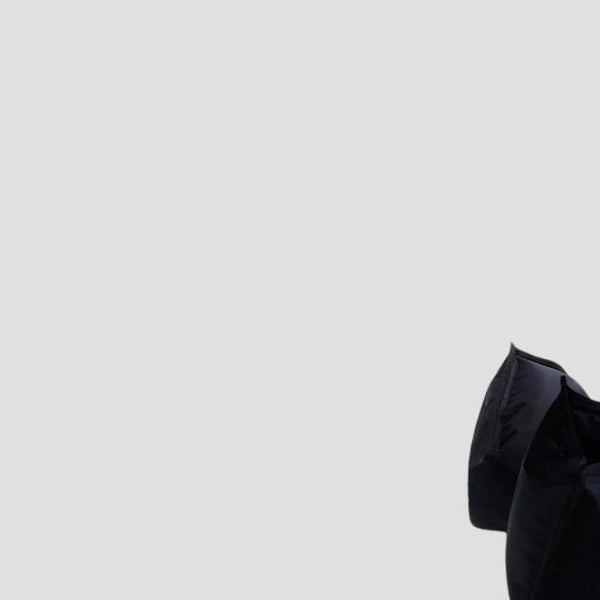 Hyperice Normatec Elite vs Normatec 3 Legs: Which Compression Boots Are Best for You?