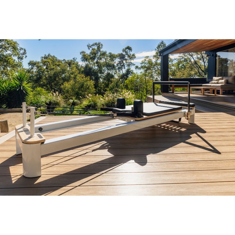 AussiePilatesDefineAP-AL-22ReformerInBlackColourOutdoorSideView