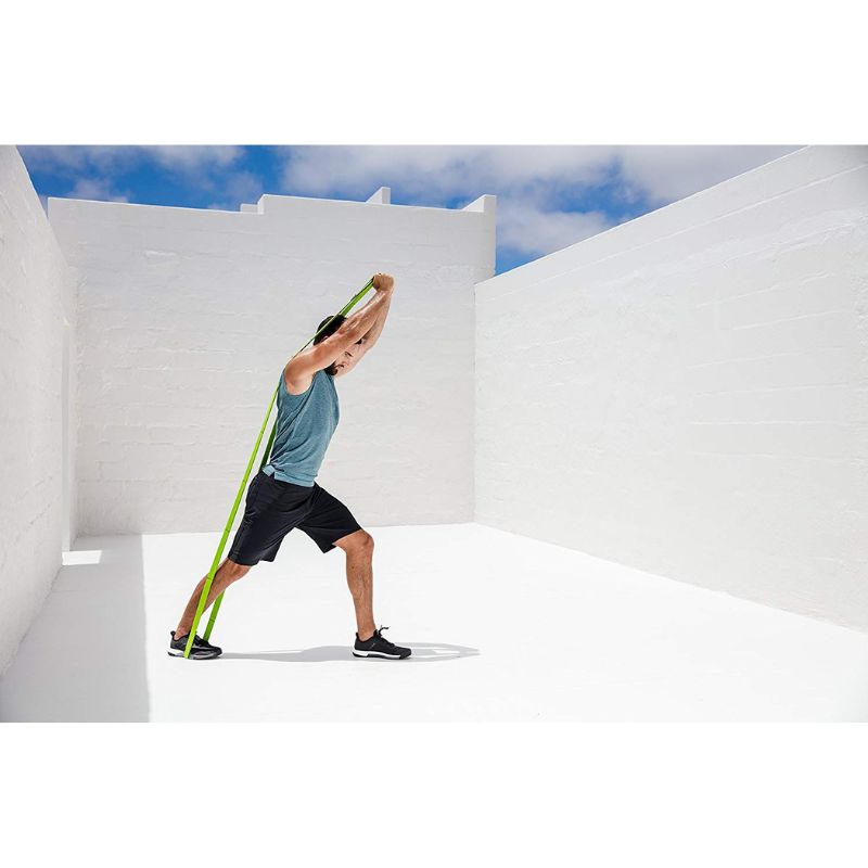 BLACKROLLMultibandInGreenColourLookWhileusedbymalewhileworkingout