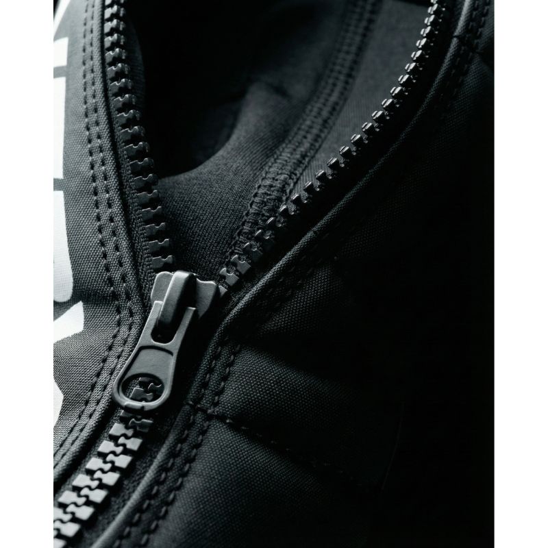 NERV Squeeze Compression Boots Closer Look of the Zipper