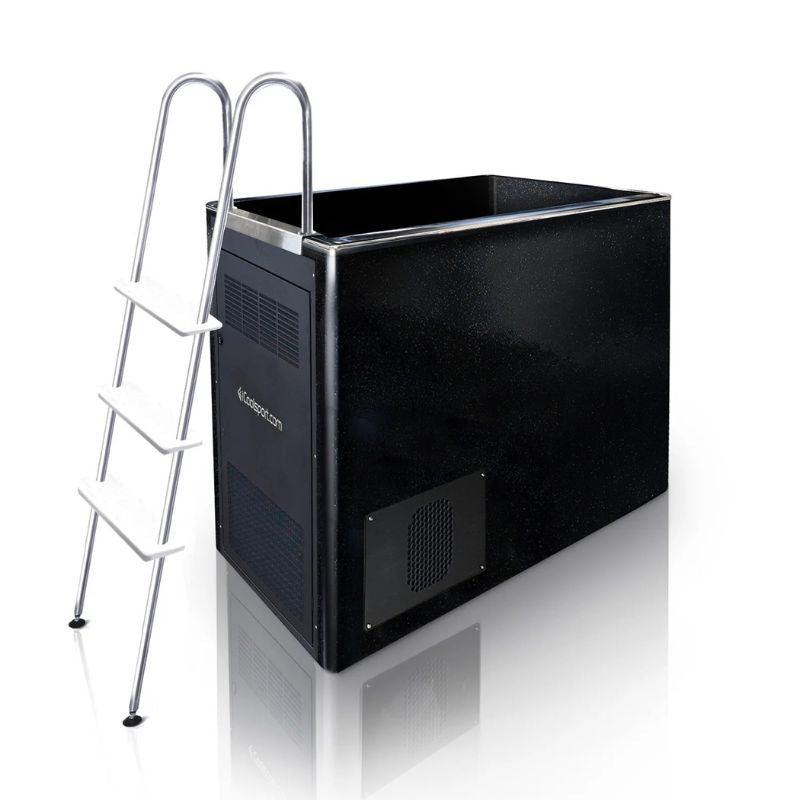 iCoolsport MiPod Pro Ladder attached to black ice bath